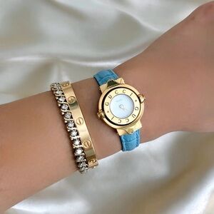AUTHENTIC VINTAGE GUCCI LIGHT BLUE LEATHER WATCH